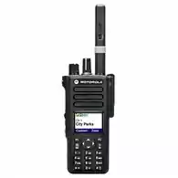 Krótkofalówka walkie talkie Motorola DP4800e UHF DMR bez akumulatora widok z przodu.