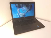 Laptop Dell Latitude E5550 15 i5-5200U 8GB RAM 256GB SSD widok z przodu