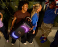 JBL PartyBox 330 - głośnik imprezowy 280 W na kółkach, biały – zdjęcie 5