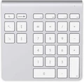 Klawiatura bezprzewodowa numeryczna Belkin YourType F8T067 MacBook Pro srebrna widok z boku.