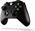 Kontroler Pad bezprzewodowy XBOX One PC 1708 widok z prawej strony