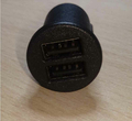 Ładowarka samochodowa 2-porty USB 5V 2.4A widok z przodu