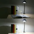 Lampka biurowa stołowa klips LED Aukey LT-ST8 clip-on widok na biurku