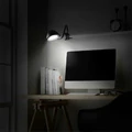 Lampka biurowa stołowa klips LED Aukey LT-ST8 clip-on widok na półce