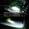 Latarka LED HomeXin 18650 wodoodporna 900 lumenów widok działania
