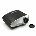 Mini projektor rzutnik LED Ucos RD802 HDMI/USB czarny widok z zaślepką
