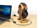Przewodowe słuchawki gamingowe czerwone AmazonBasics dla PC, Switch, Xbox, PS4 widok zastosowania