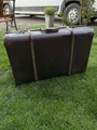 Skórzana drewniana walizka retro vintage lata 60 te brązowa widok z góry