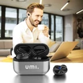 Słuchawki bezprzewodowe dokanałowe UMI W5s Bluetooth 5.2 IPX7 srebrny widok zastosowania.