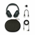 Słuchawki bezprzewodowe Sony WH-1000XM3 widok akcesoriów