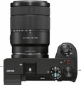 Sony Alpha 6700 + E 18-135 mm – bezlusterkowiec APS-C 26 MP, 4K 120p, czarny