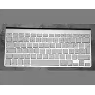 Bezprzewodowa klawiatura Apple Magic Keyboard A1314 skandynawska widok z przodu