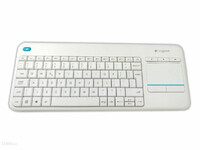 Bezprzewodowa klawiatura Logitech K400 Plus biały widok z przodu.