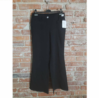 Eleganckie spodnie damskie z luźnego materiału Basic Line Casual Wear widok z przodu