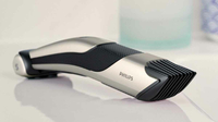Elektryczna golarka maszynka do włosów Philips BG7025/15 widok z przodu.