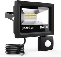 Halogen LED z detektorem czujnikiem ruchu Ustellar 30W PIR IP66 5000K widok z przodu