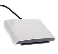 Inteligentny czytnik kart RFID ACS ACR38U-R4 gniazdo na kartę sim widok z lewej strony