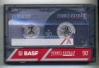Kaseta magnetofon BASF Ferro Extra I 90 widok z przodu.