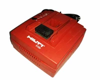 Ładowarka HILTI C7/24 7,2-24V 34712101 widok z przodu