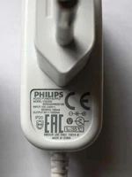 Ładowarka PHILIPS VS0332 S005AAV0500100 5V 1000mA widok z przodu.