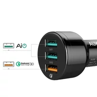 Ładowarka samochodowa 3-porty USB 5V 3.1A Aukey widok z przodu