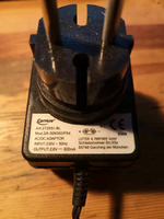 Ładowarka sieciowa Carrera SA-026080IPX4 2.6V 800mA widok z przodu.