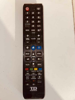 Pilot do  TV telewizora TD SYSTEMS KIANO K50DLJ11US widok z przodu.