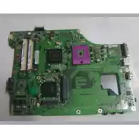 Płyta główna Fujitsu Siemens Amilo LI3710 widok z przodu