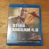 Płyta kompakotwa Stirb Langsam 4.0 BLU RAY 3D. widok z przodu.