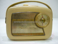 Radio biurkowe FM Nordmende Mambo Ch= 1/600 Vintage 1960 Made in Germany widok z przodu.