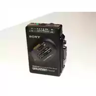 Sony Walkman WM-FX36 radio na kasety made in Japan widok z przodu.