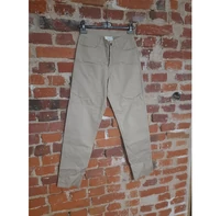 Spodnie damskie jeansowe w kolorze beżowym widok z przodu