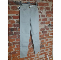 Spodnie damskie jeansowe w kolorze niebieskim John Baner Jeanswear widok z przodu