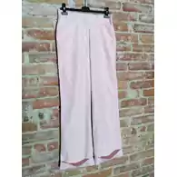 Spodnie damskie lekkie ze śliskiego materiału różowy Casual W.E.A.R widok z przodu