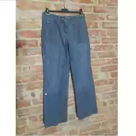 Spodnie jeansy szerokie męskie z naszywaną nitką widok od przodu