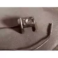 Szpiegowska mini kamera na stojaku USB widok z przodu.