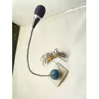 Uniwersalny mikrofon komputerowy na metalowy pałąku z regulacją widok z przodu.