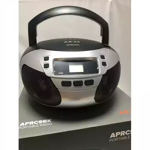 Akai aprc9bk-przenosne radio odtwarzacz CD -czarny /srebrny widok z bliska