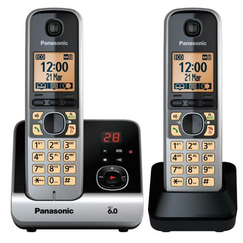 Bezprzewodowy telefon stacjonarny Panasonic KX-TG6722 widok z przodu 
