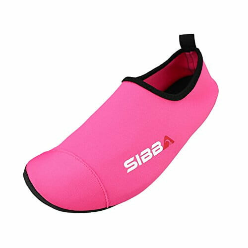 Buty sportowe wodne plażowe różowe widok z przodu