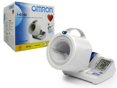 Ciśnieniomierz naramienny Omron i-Q132 SpotArm HEM-1010-E widok z przodu.