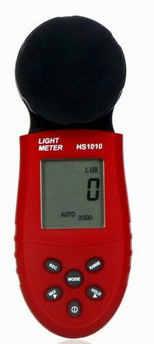 Cyfrowy miernik natężenia światła Luxmeter H9733RE widok z przodu
