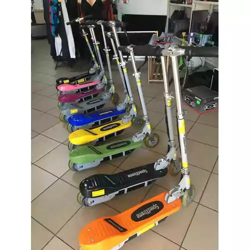 Hulajnoga elektryczna skuter wyjątkowy pomysł na prezent  hulajnogi w różnych kolorach