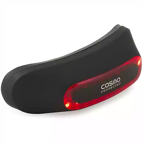 Inteligentne światło na kask motocyklowy Cosmo Connected CM-01  widok z bliska