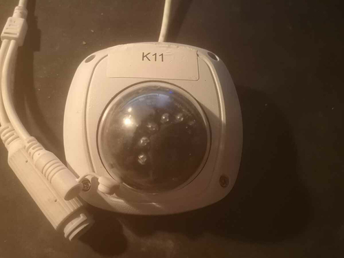 Kamera IP Edv Munich K20 kopułowa RJ45 widok z przodu.