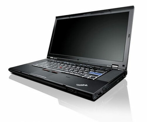 Laptop Lenovo ThinkPad W510 i7-720QM 4GB  320GB Quadro 880M widok z boku