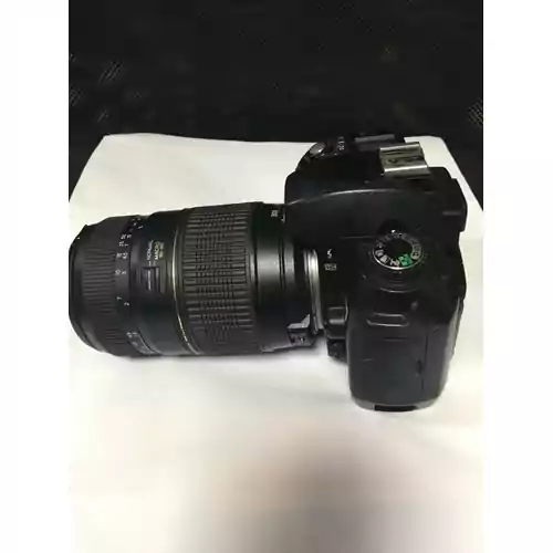 Nikon D70 + obiektyw Tamton AF70-300mm używany stan dobry widok z boku