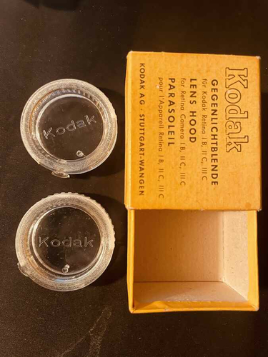 Opakowanie etui na soczewki Kodak Lens Hood widok z przodu.