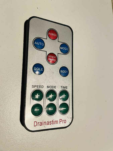 Pilot do elektrostymulatora Drainastim Pro widok z przodu.