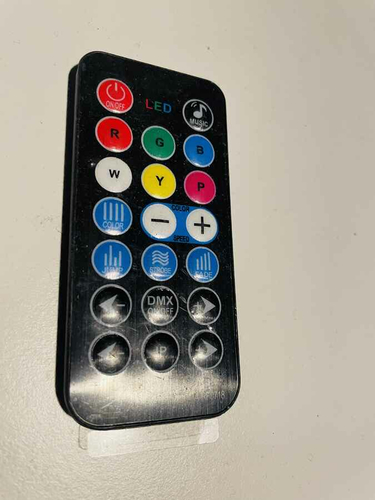Pilot do oświetlenia scenicznego YoKen LED RGB widok z przodu.